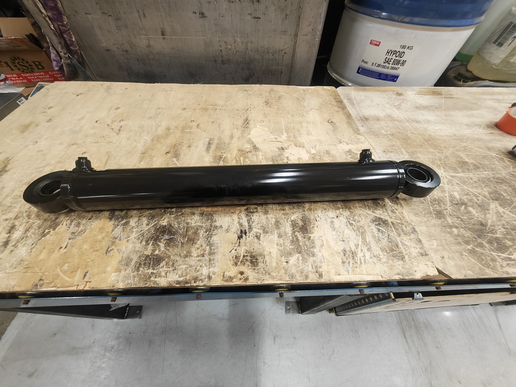 HYDRAULISYLINTERI, 80/45-575